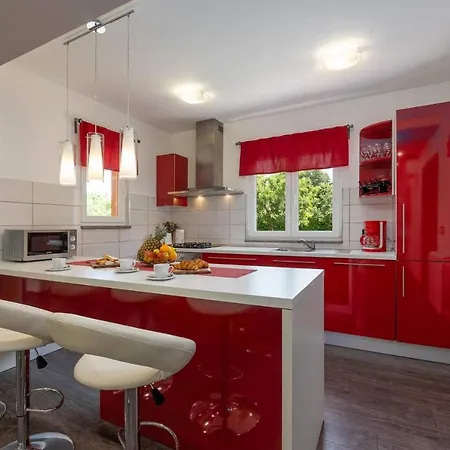 Doria Holiday home Skropeti